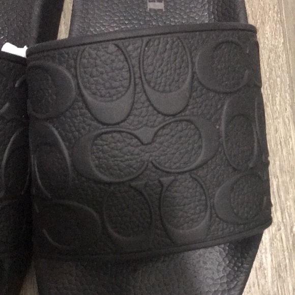 Coach Signature Slide - Picture 13 of 16